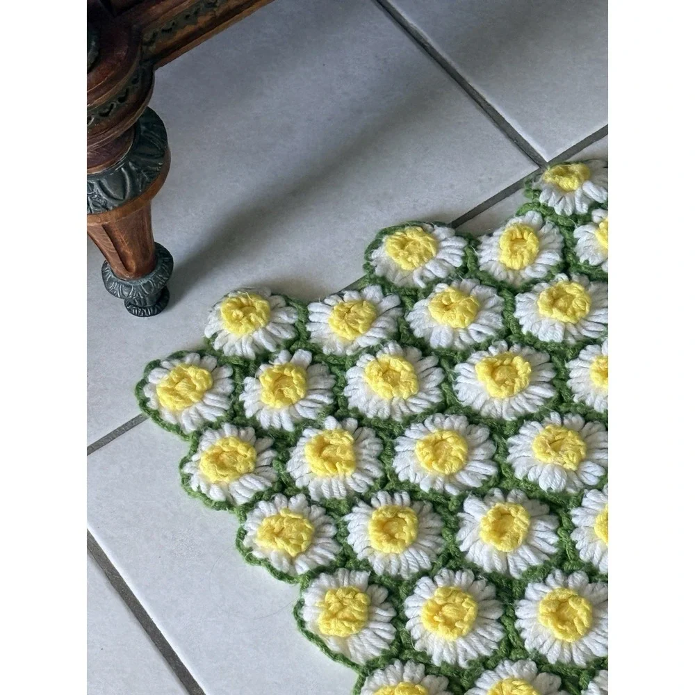 VTG 70s Crochet Sunflower Crochet Blanket‎ 65x65 Boho Granny Square Cottagecore